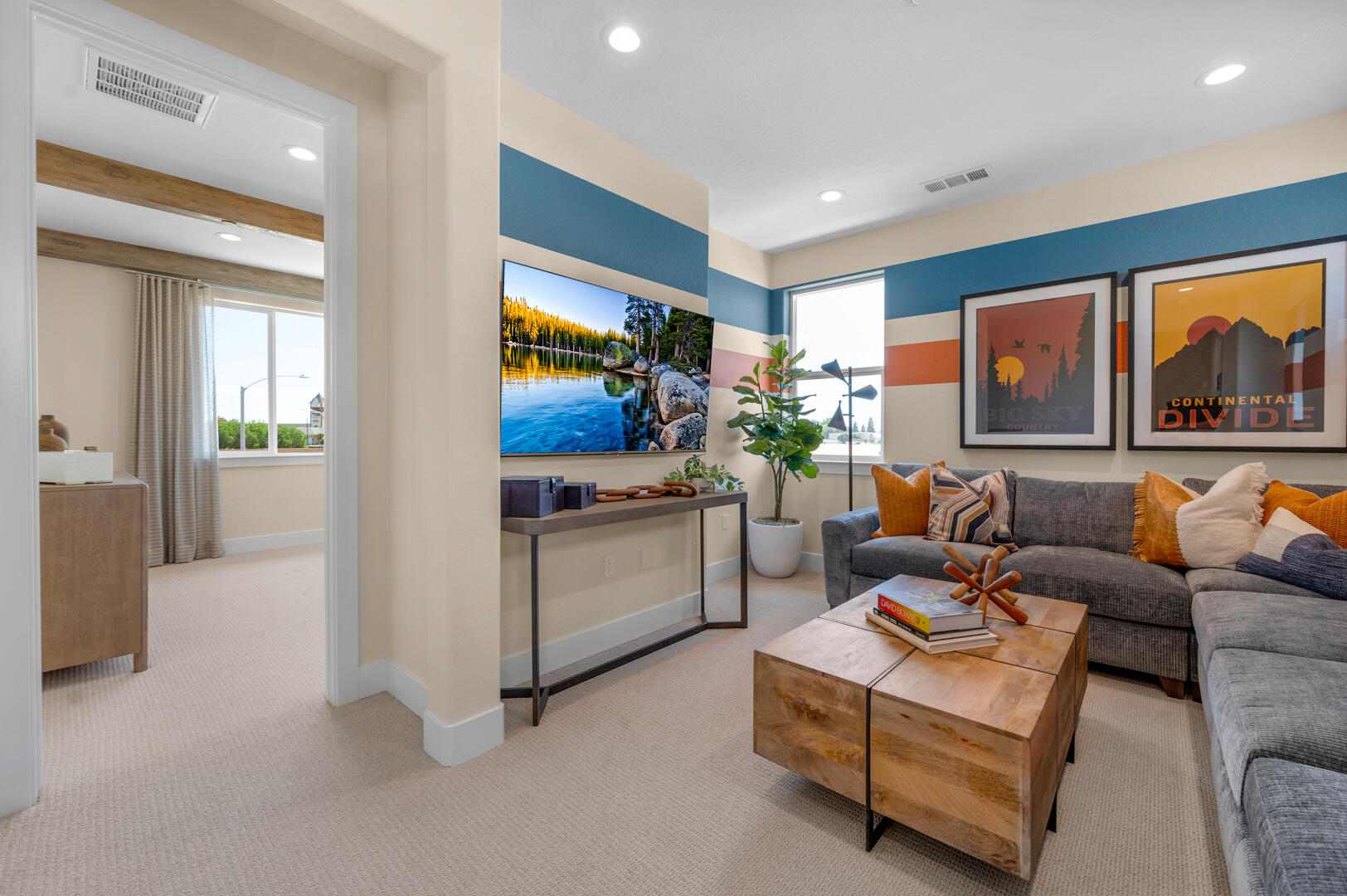 923 Lisbon Ave, Tulare, CA 93274