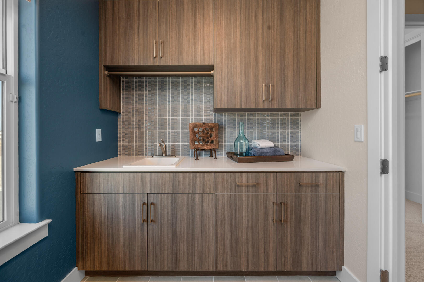 923 Lisbon Ave, Tulare, CA 93274