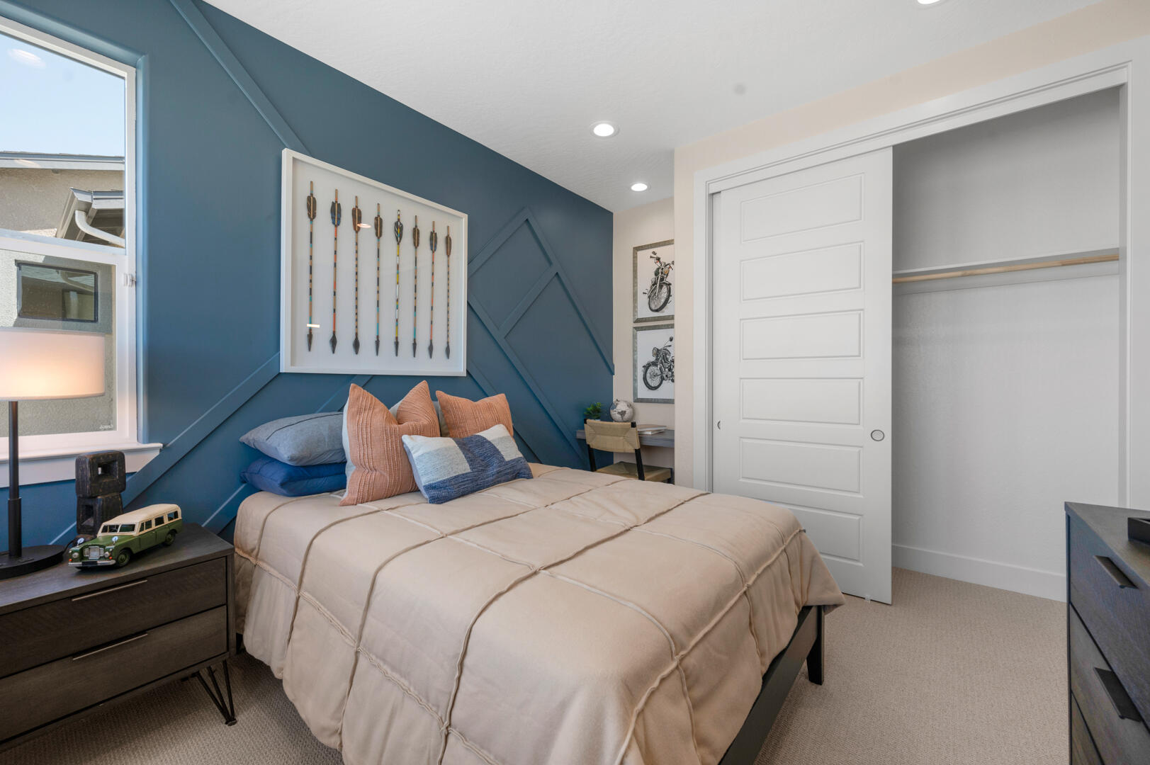 923 Lisbon Ave, Tulare, CA 93274