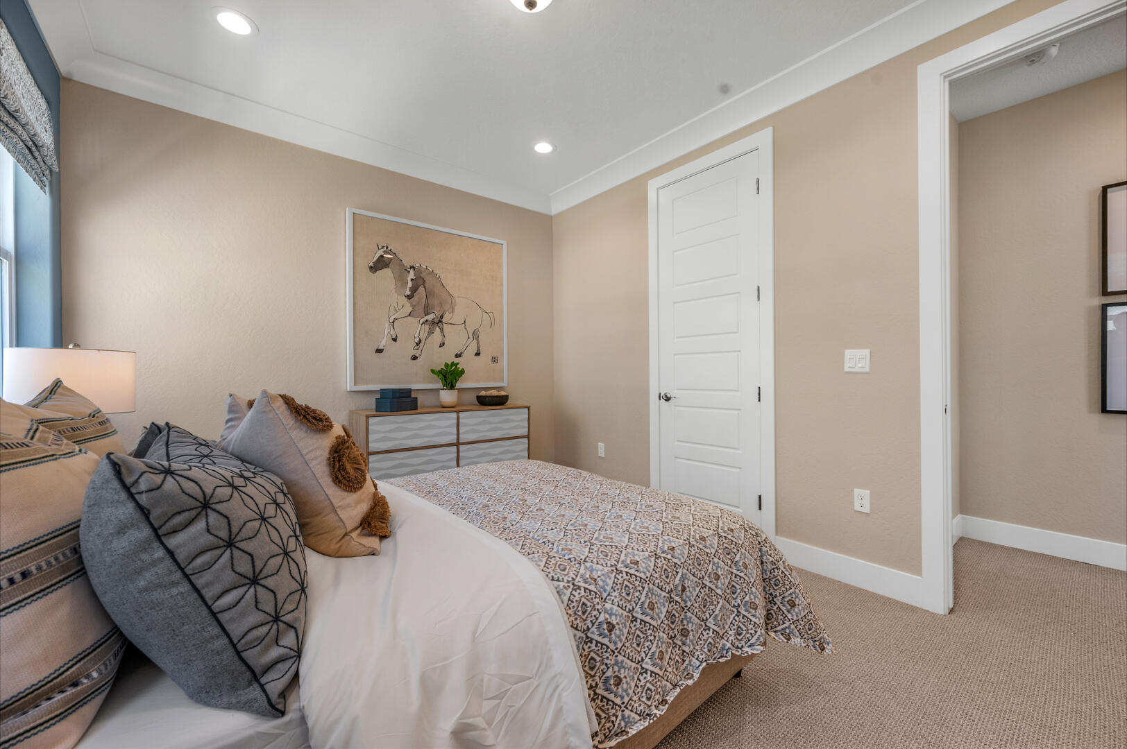 923 Lisbon Ave, Tulare, CA 93274