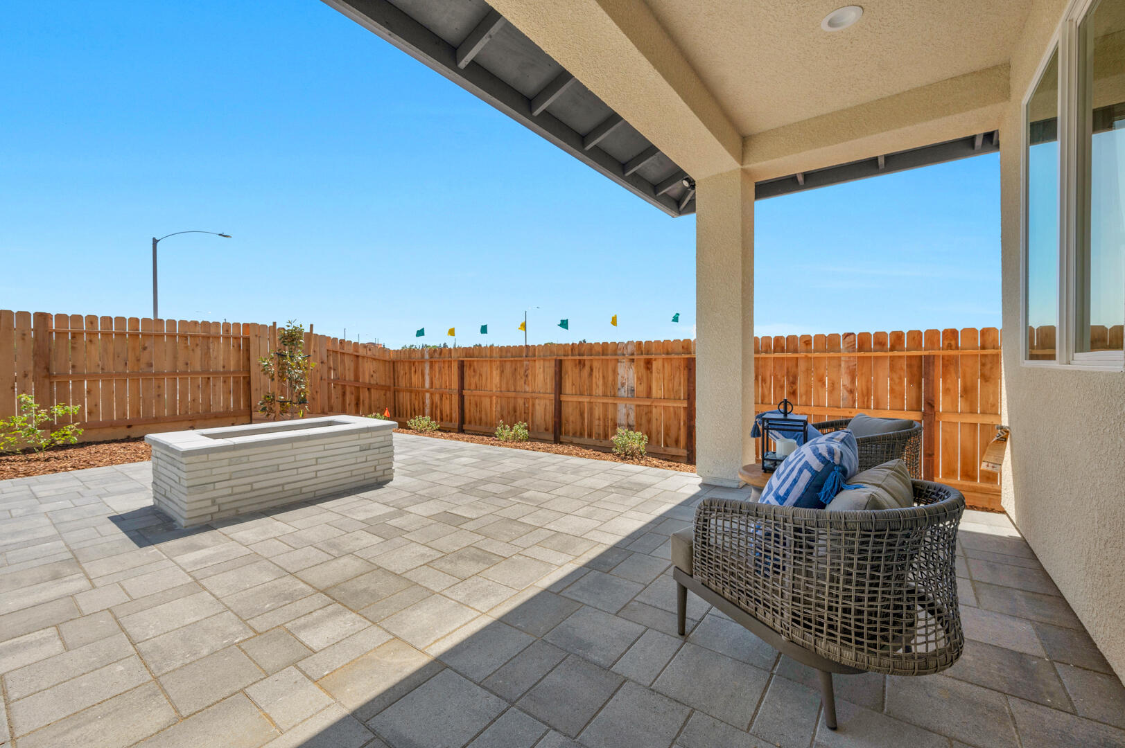 923 Lisbon Ave, Tulare, CA 93274