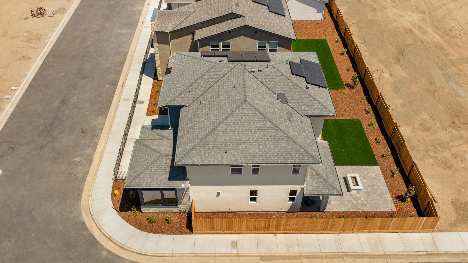 923 Lisbon Ave, Tulare, CA 93274