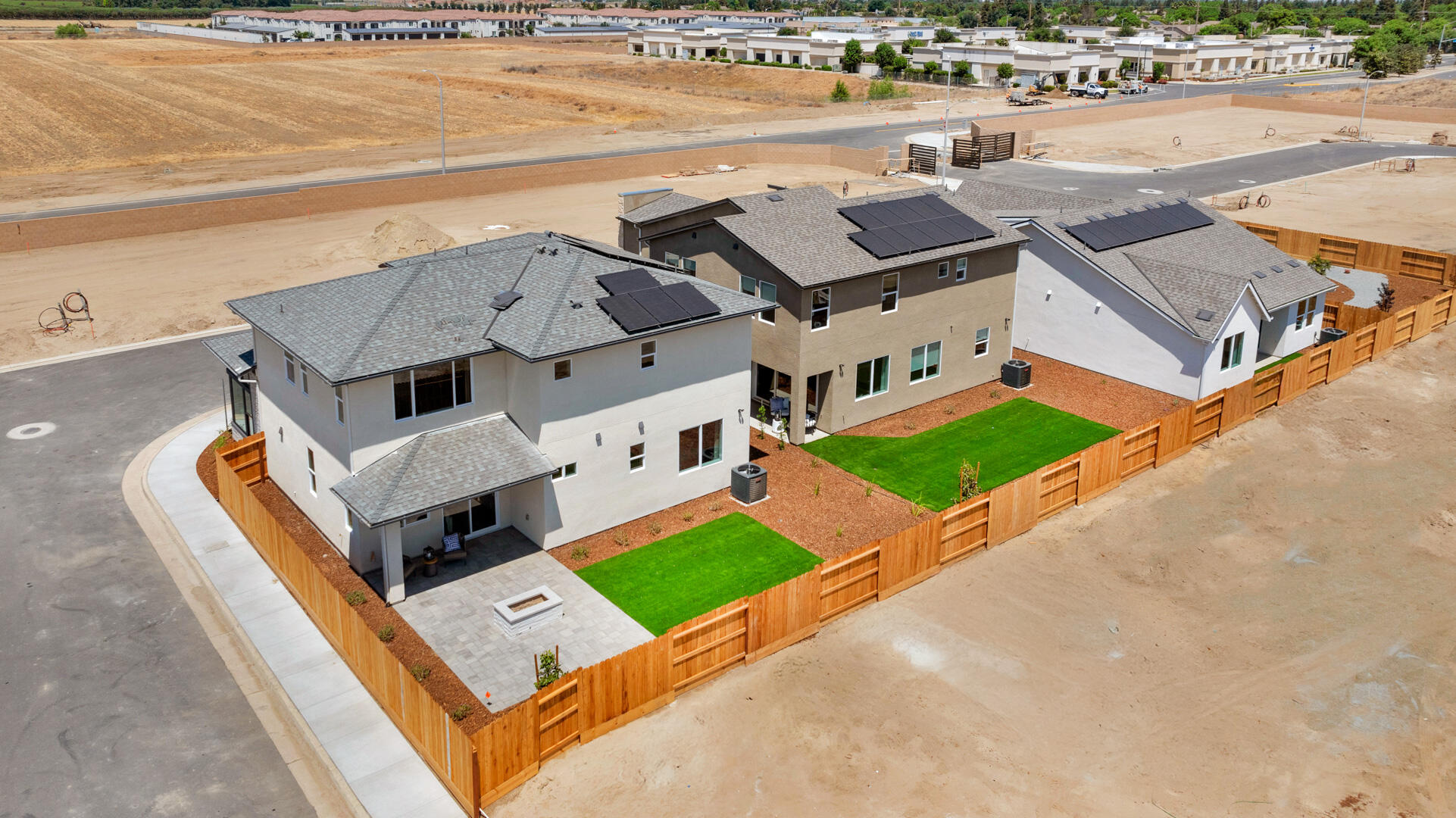 923 Lisbon Ave, Tulare, CA 93274