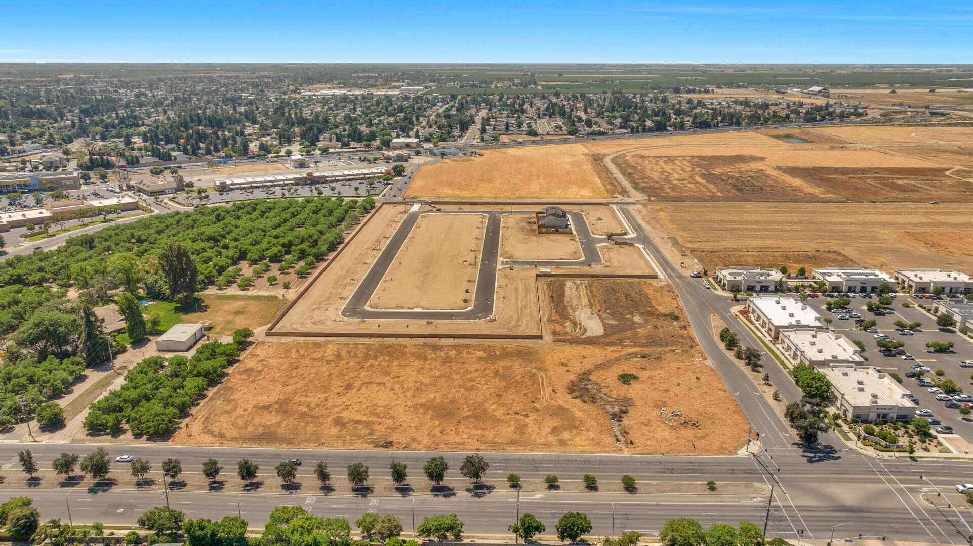 923 Lisbon Ave, Tulare, CA 93274