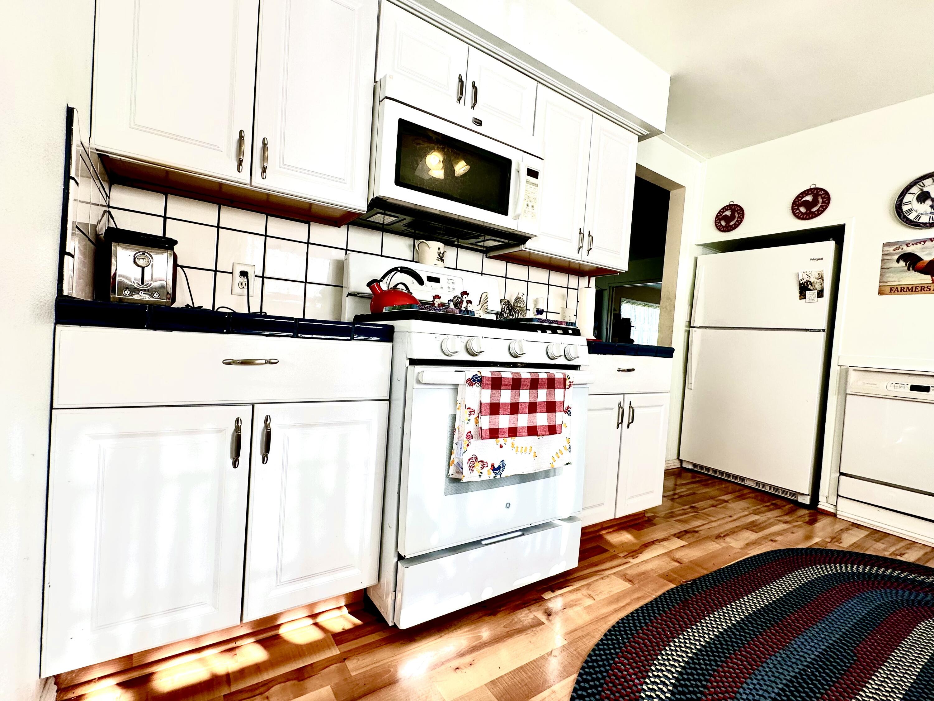 24470 60 Ave, Ducor, CA 93218