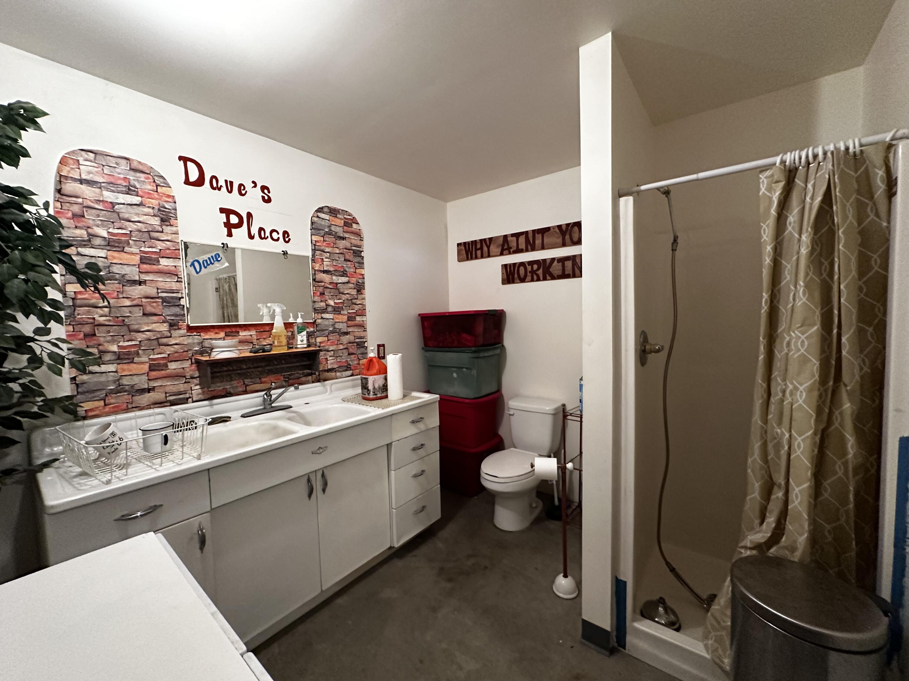 24470 60 Ave, Ducor, CA 93218