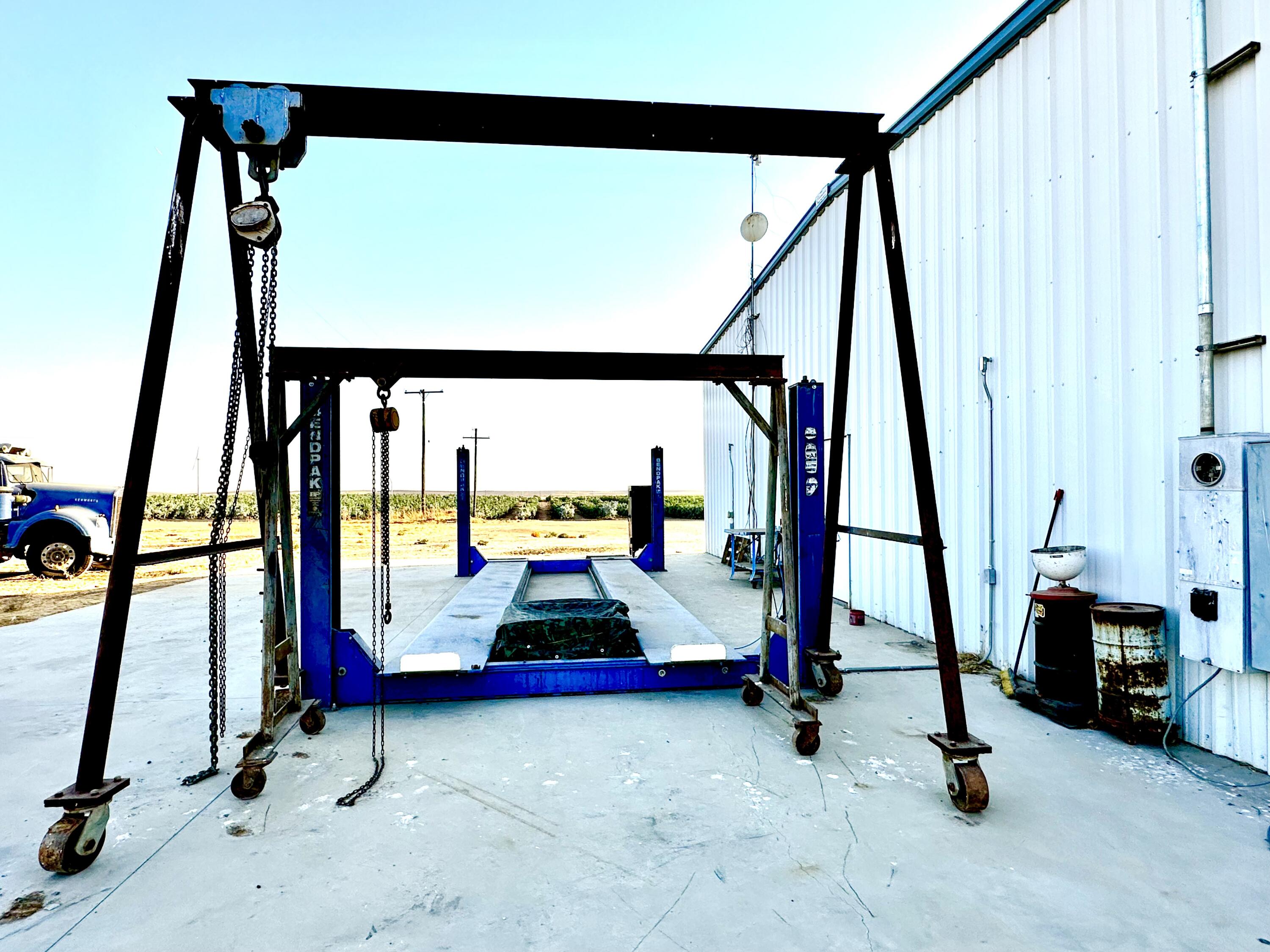 24470 60 Ave, Ducor, CA 93218