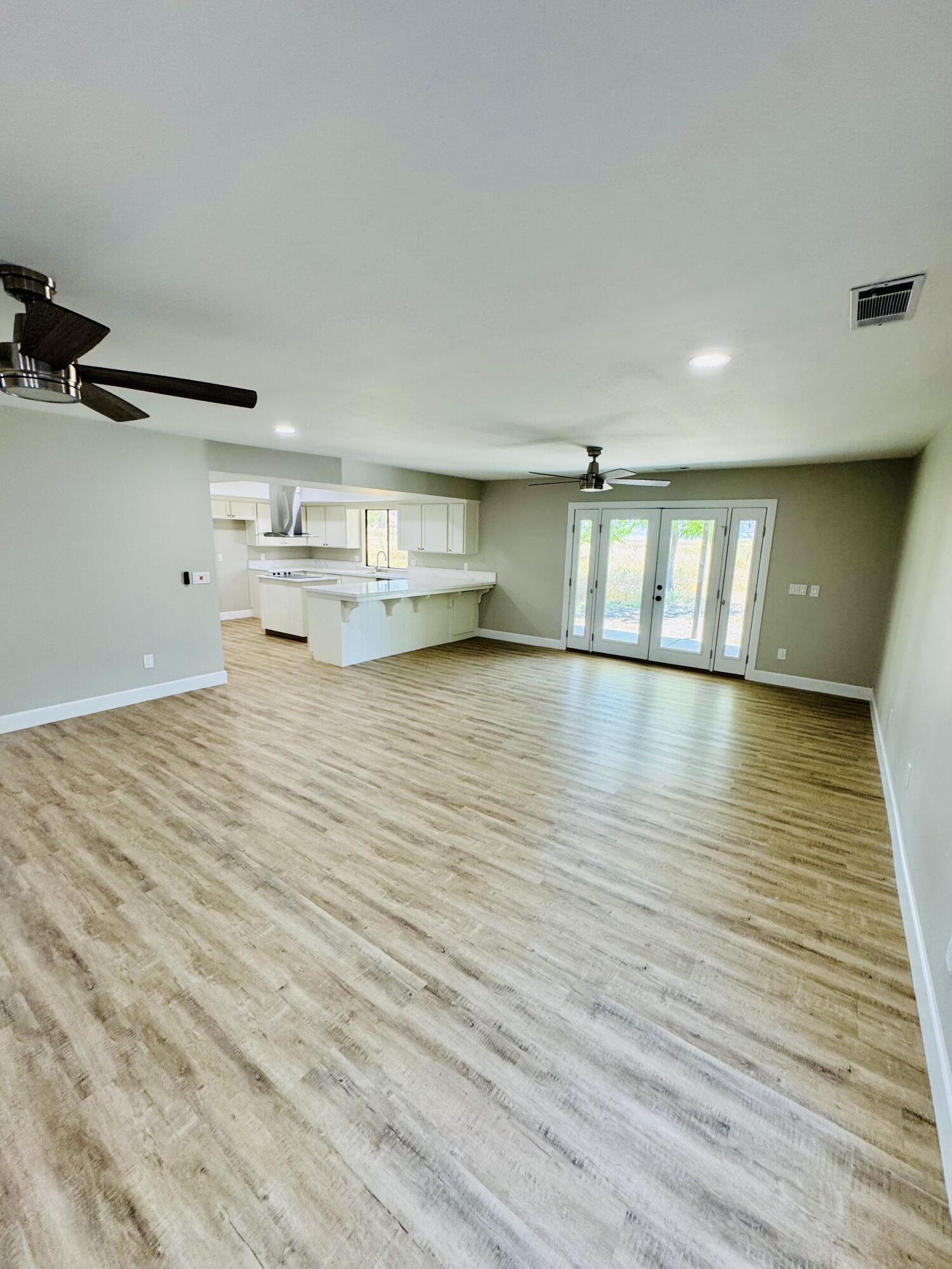 27057 Ave 196, Strathmore, CA 93267