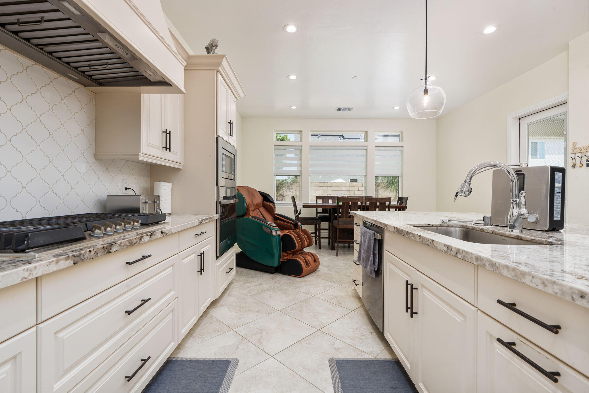 3108 E Beech Ct, Visalia, CA 93292