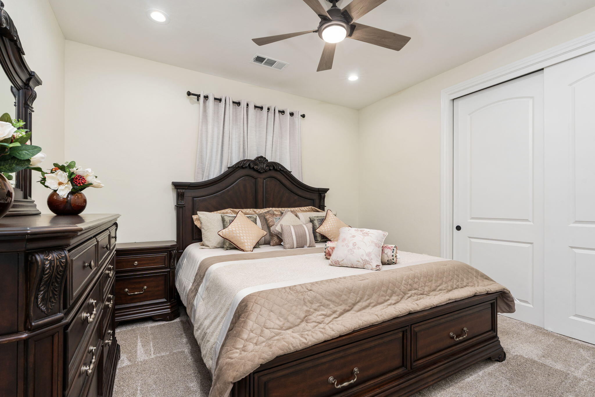 3108 E Beech Ct, Visalia, CA 93292