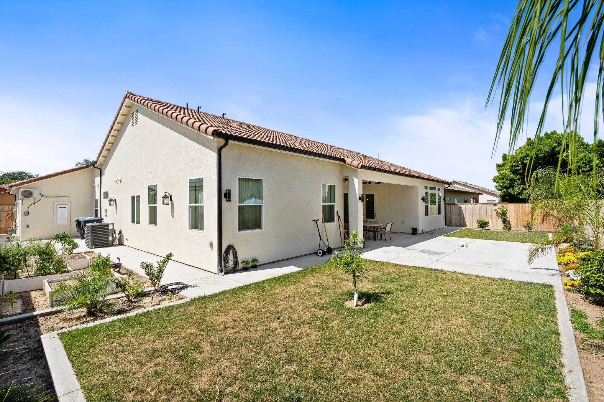 3108 E Beech Ct, Visalia, CA 93292