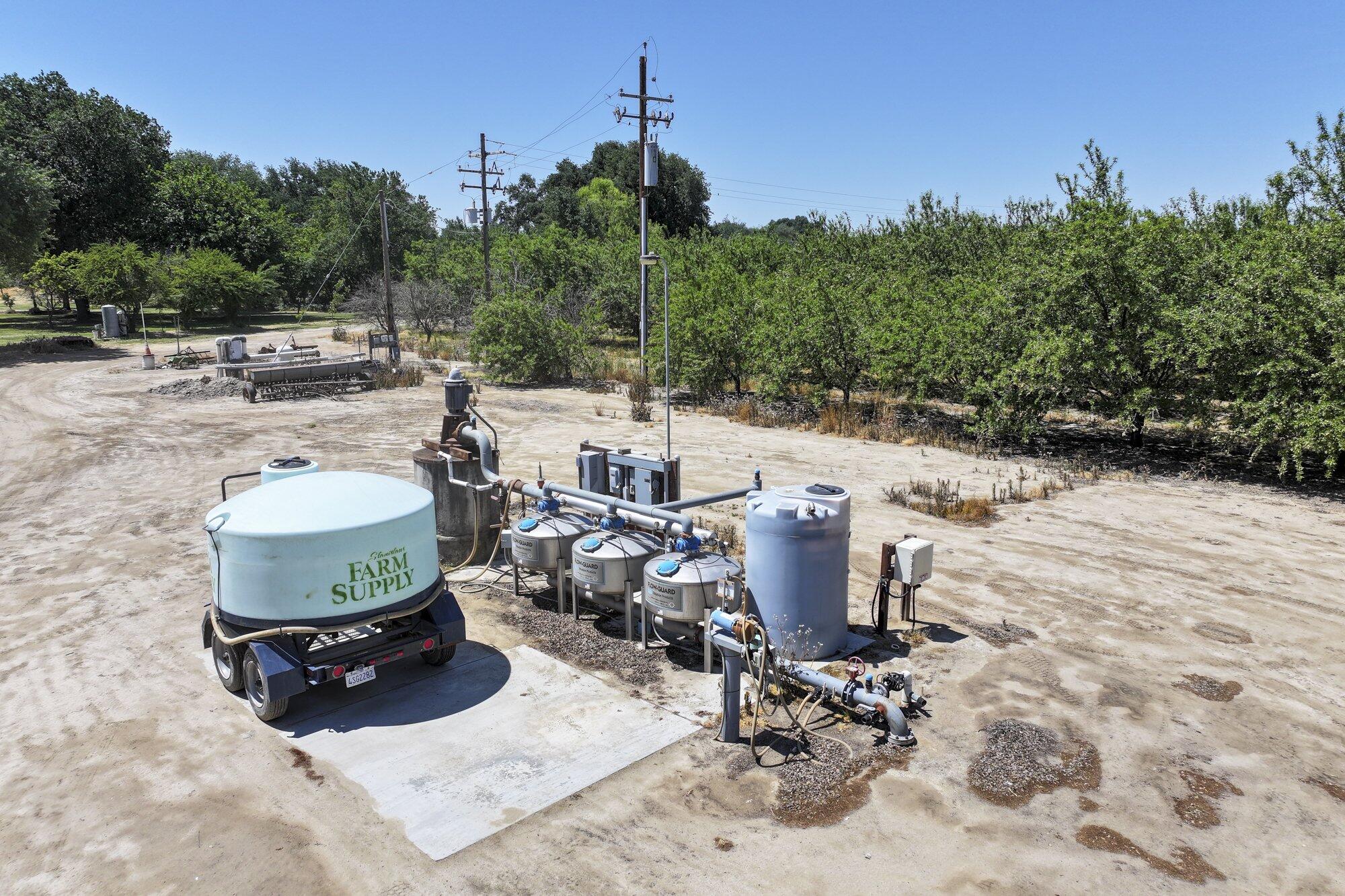 9415 21st Ave, Lemoore, CA 93245