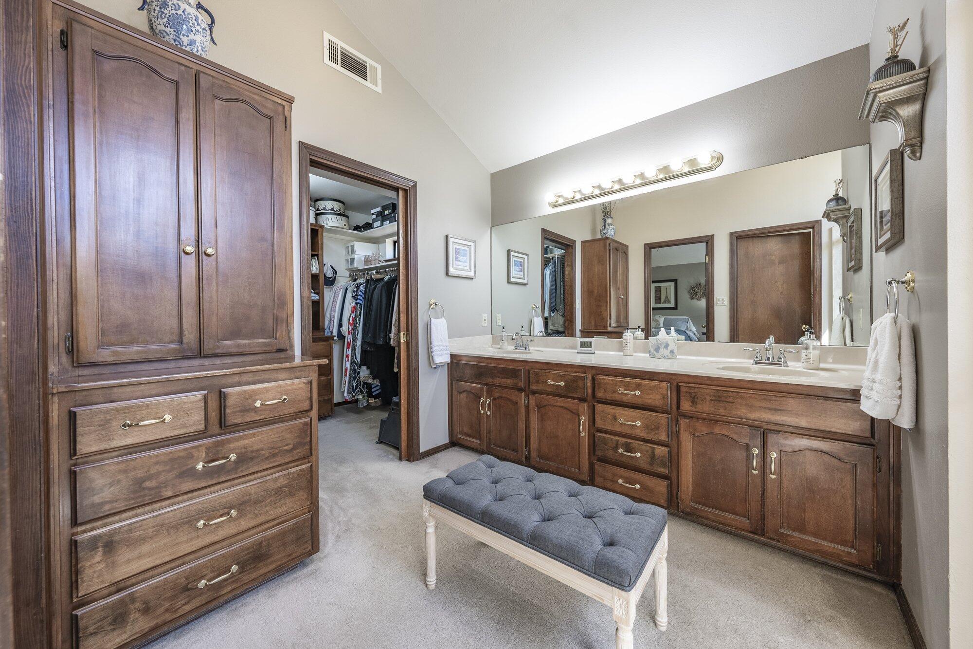 9415 21st Ave, Lemoore, CA 93245