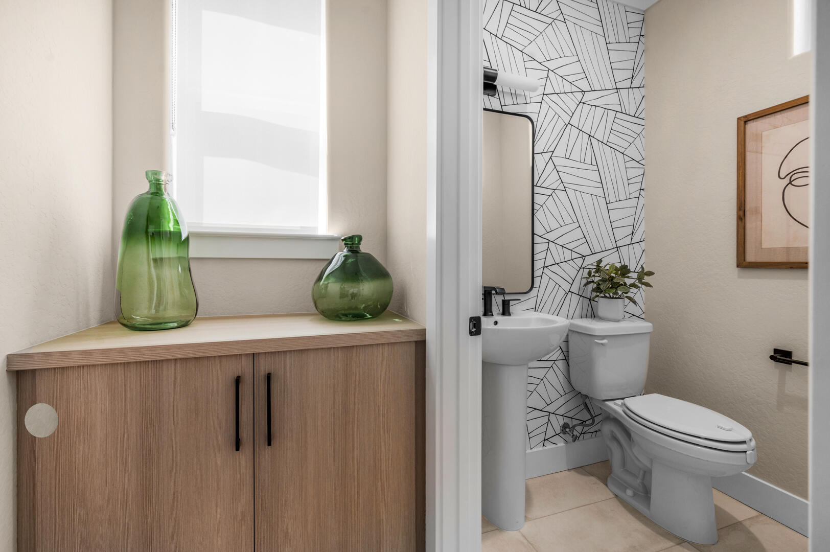 939 Lisbon Ave, Tulare, CA 93274