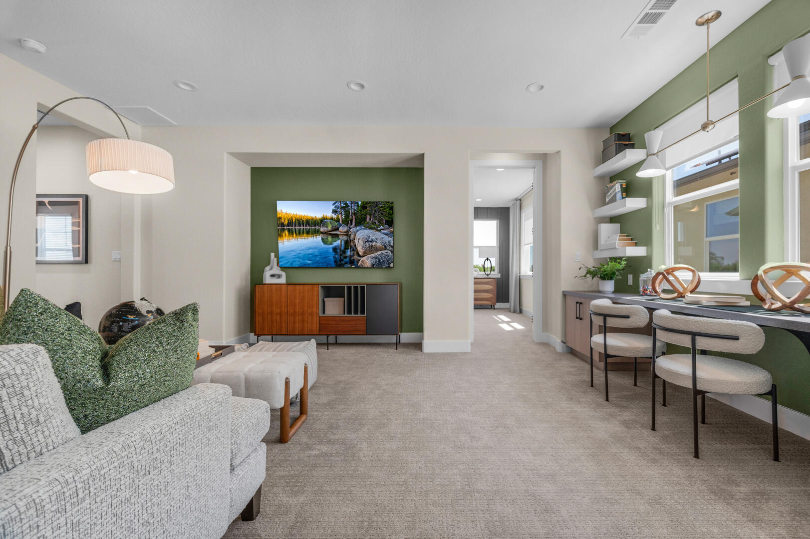 939 Lisbon Ave, Tulare, CA 93274