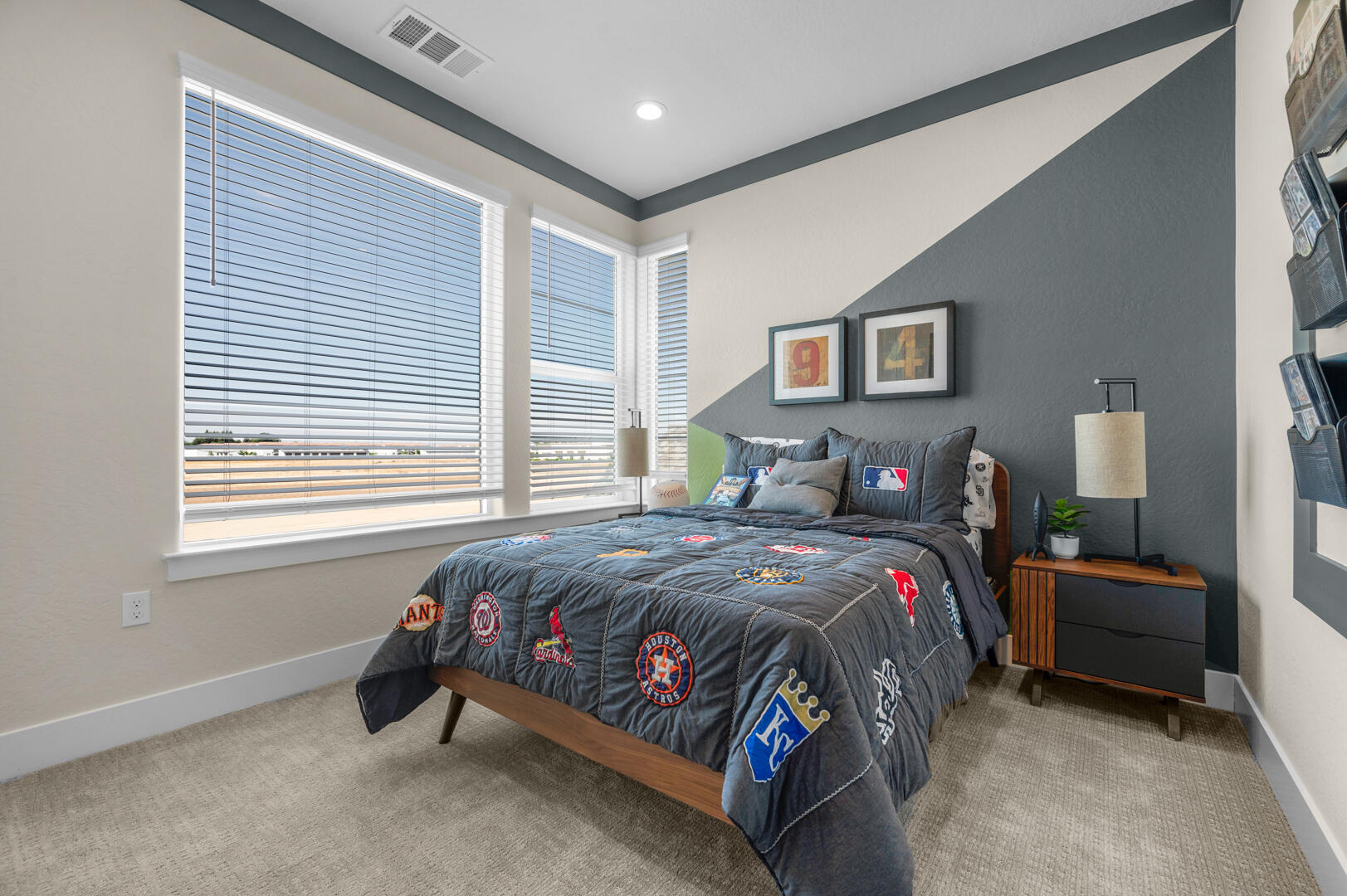 939 Lisbon Ave, Tulare, CA 93274