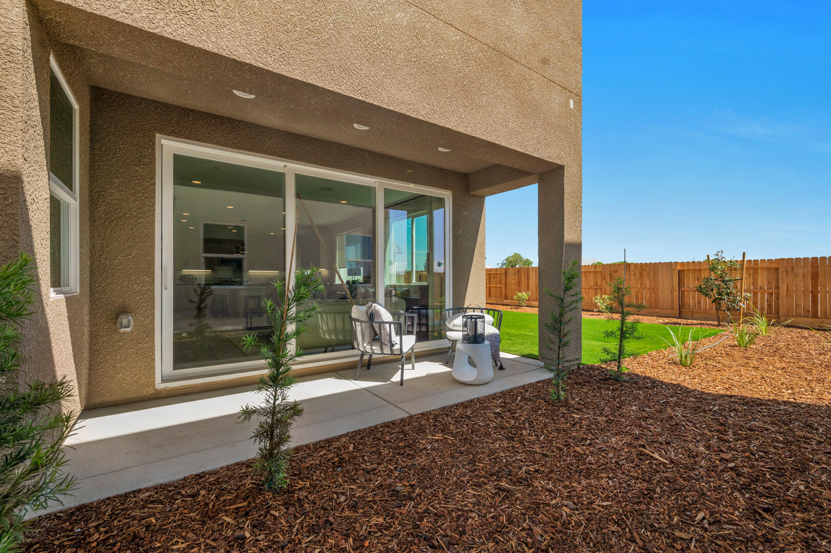 939 Lisbon Ave, Tulare, CA 93274