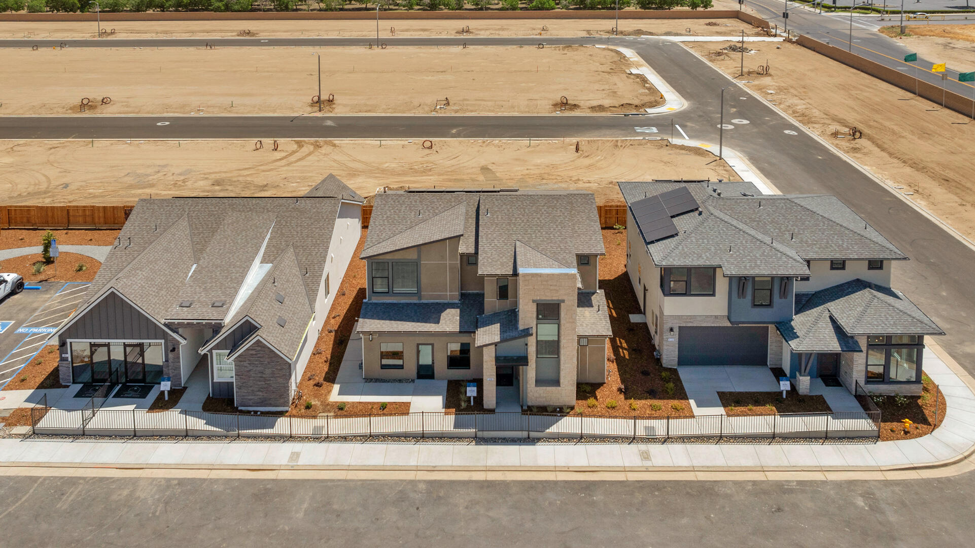 947 Lisbon Ave, Tulare, CA 93274