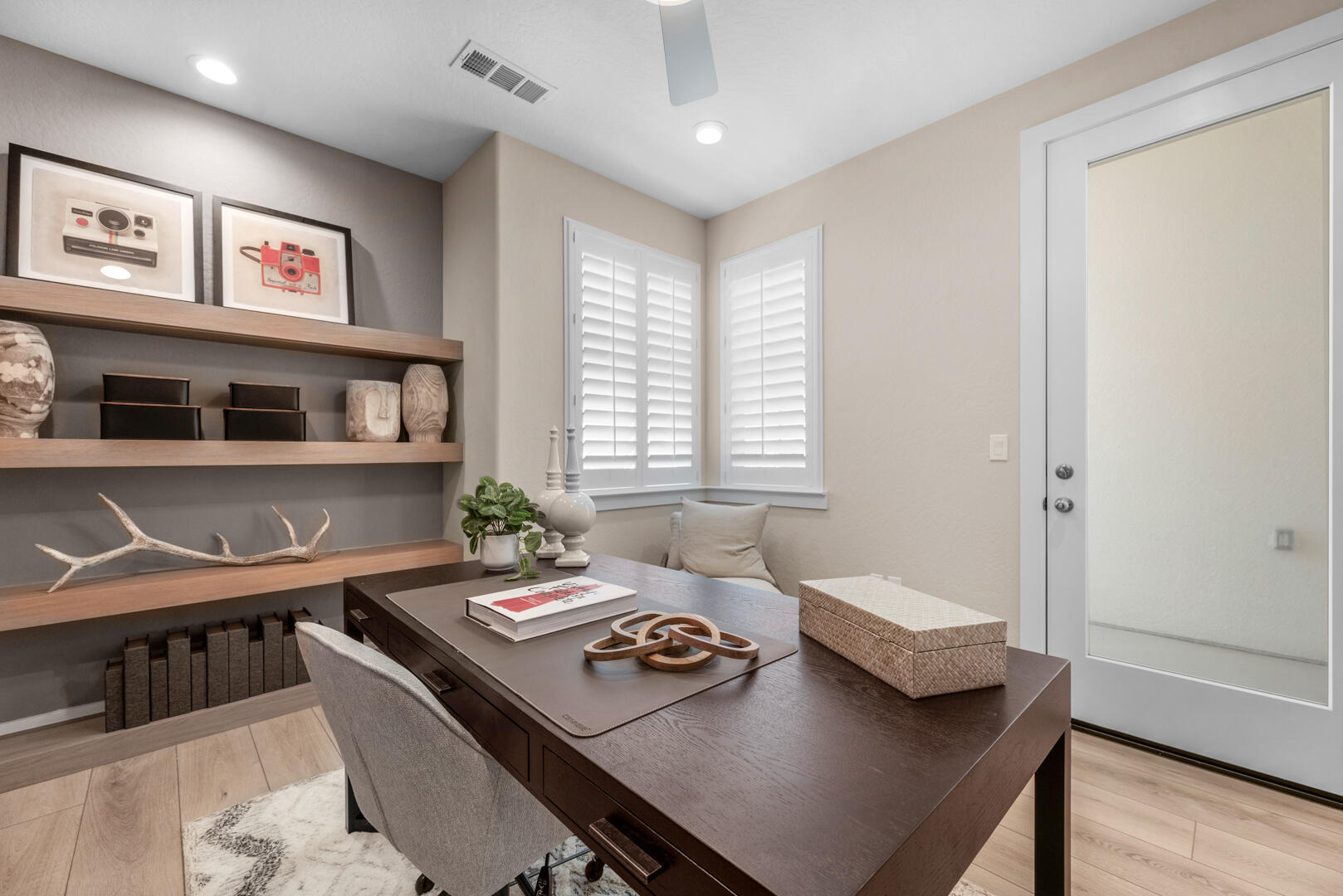 947 Lisbon Ave, Tulare, CA 93274