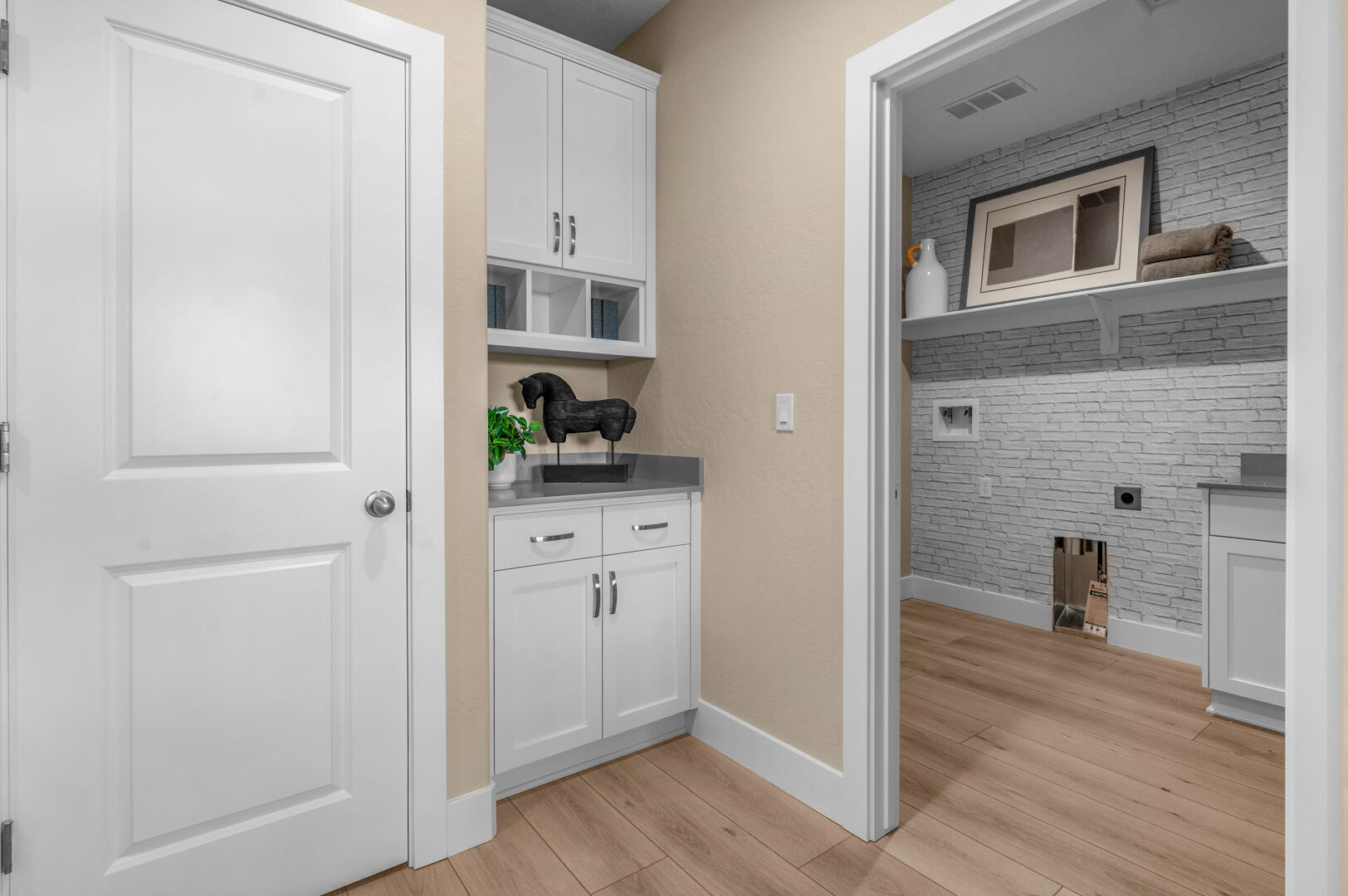 947 Lisbon Ave, Tulare, CA 93274