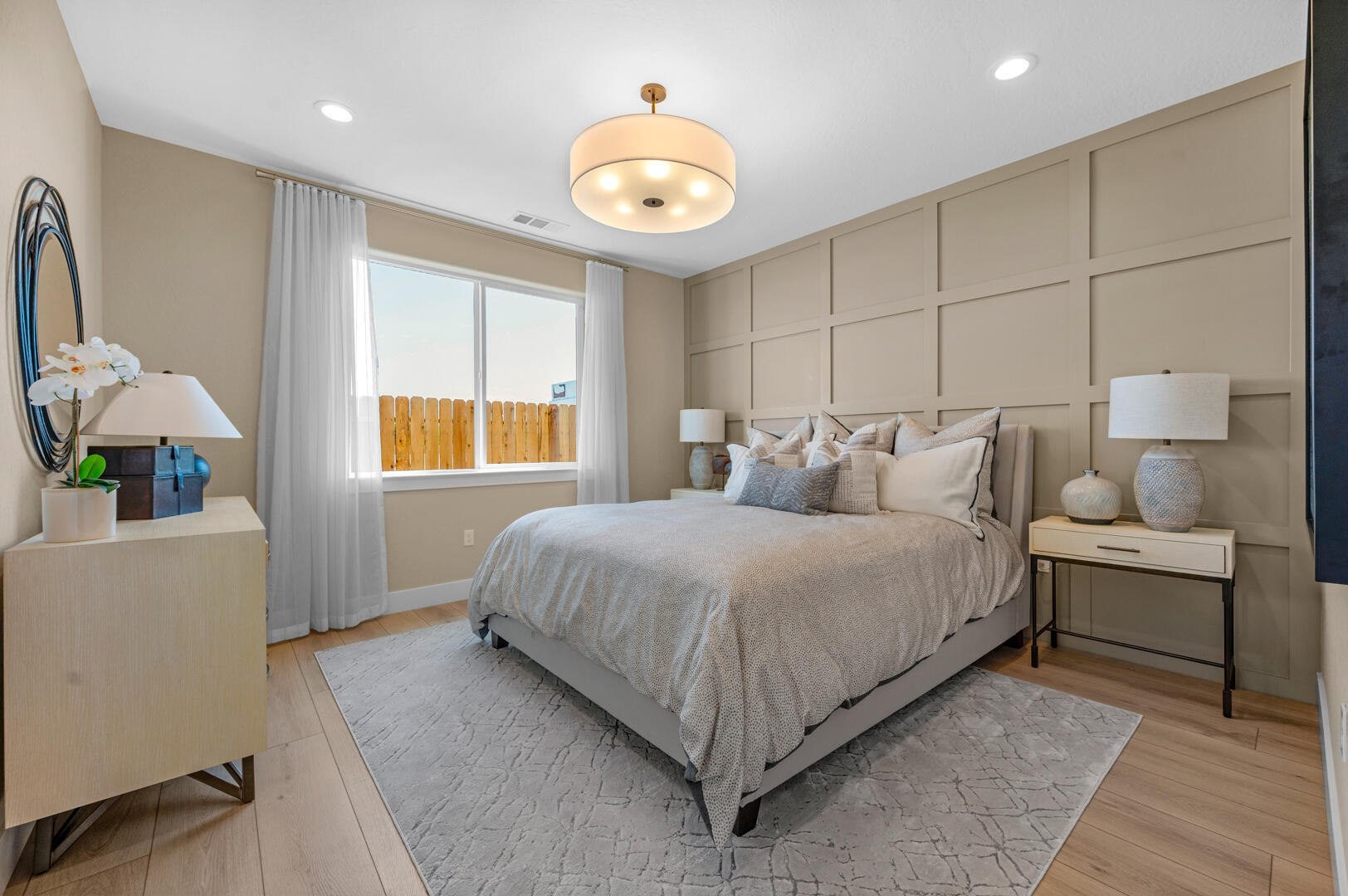 947 Lisbon Ave, Tulare, CA 93274