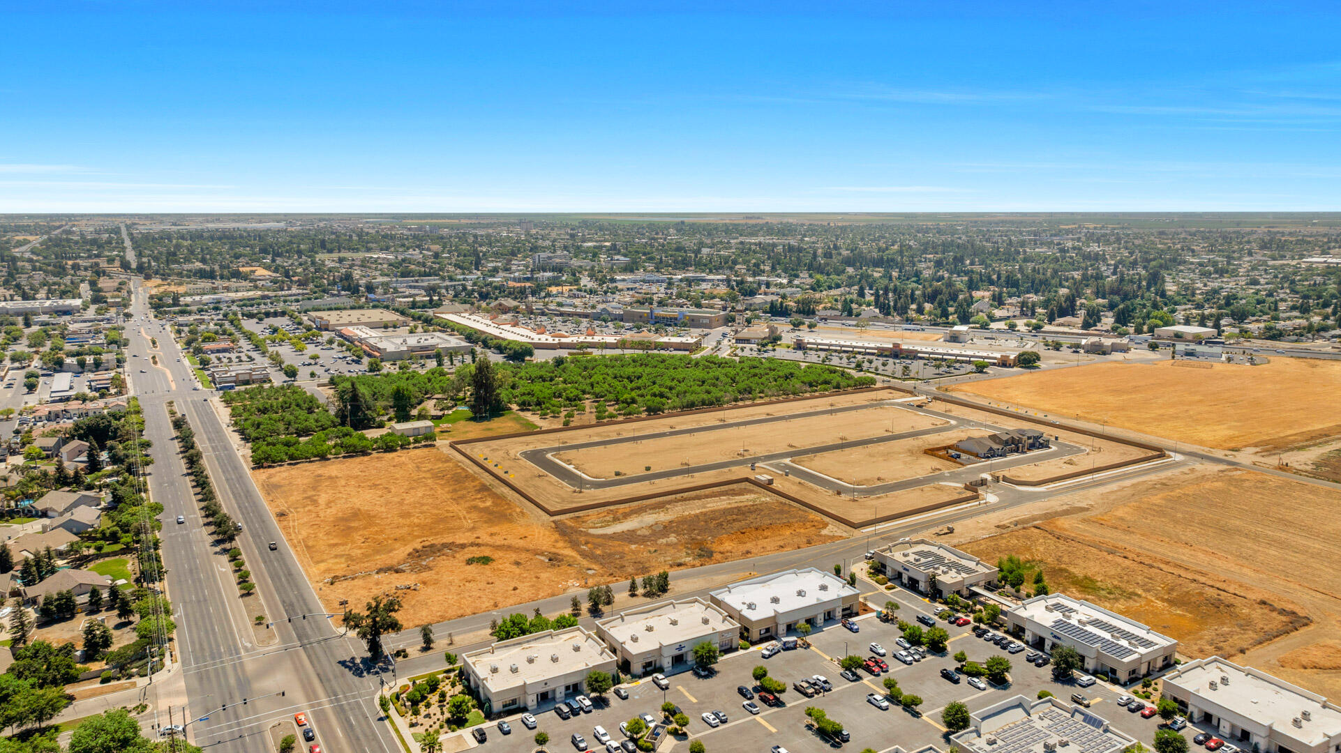 947 Lisbon Ave, Tulare, CA 93274