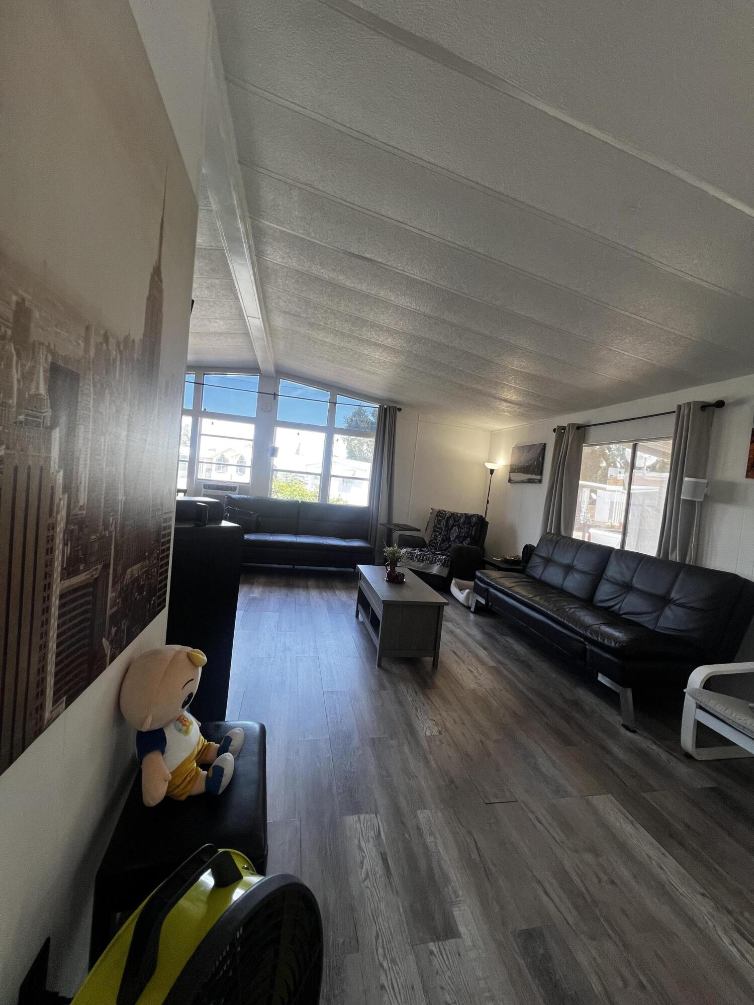 720 E Worth Ave #21, Porterville, CA 93257