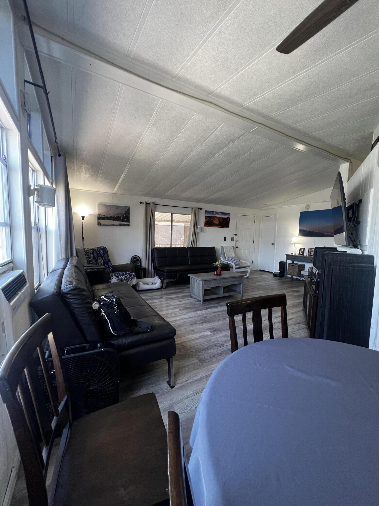 720 E Worth Ave #21, Porterville, CA 93257