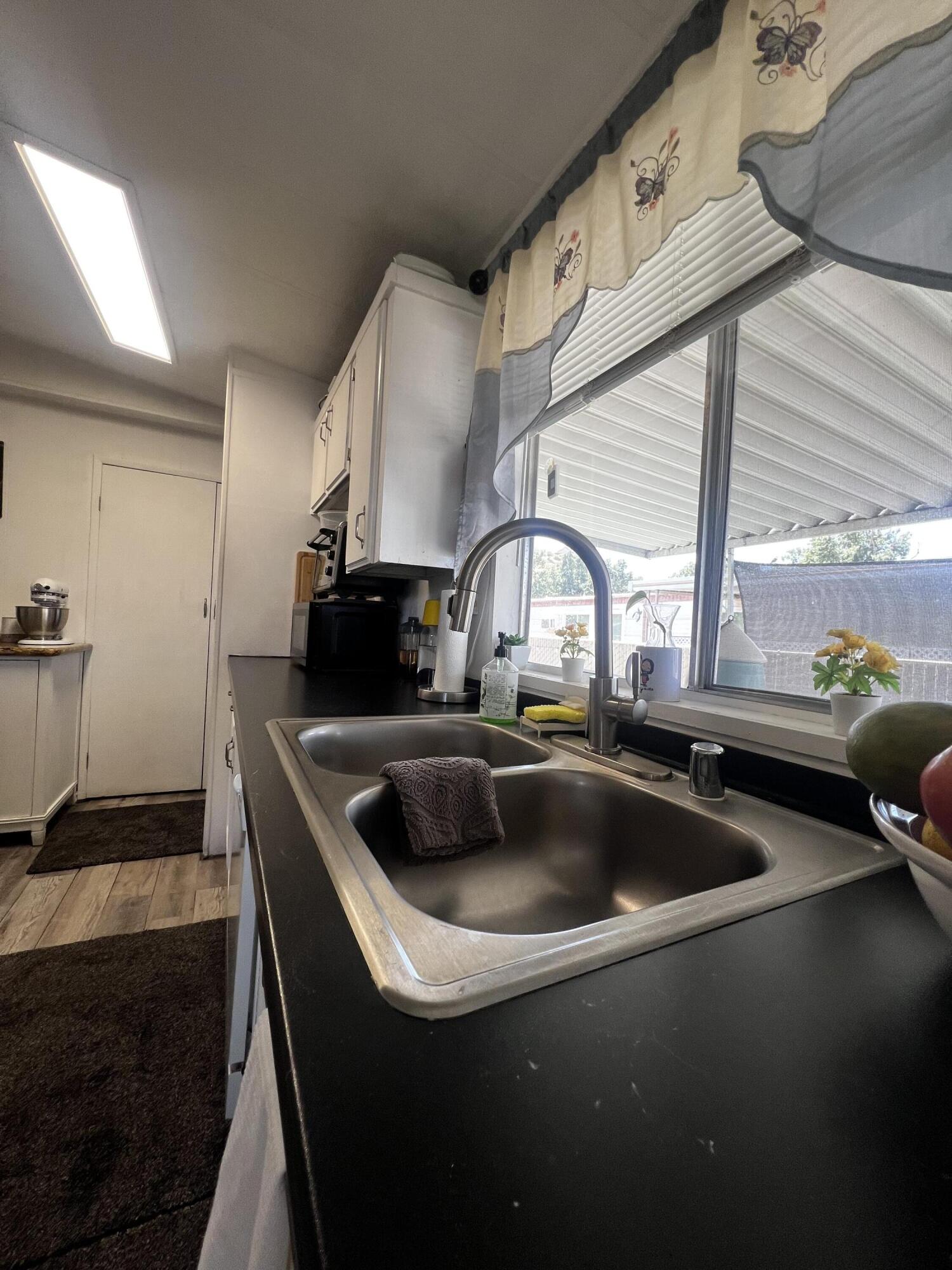 720 E Worth Ave #21, Porterville, CA 93257