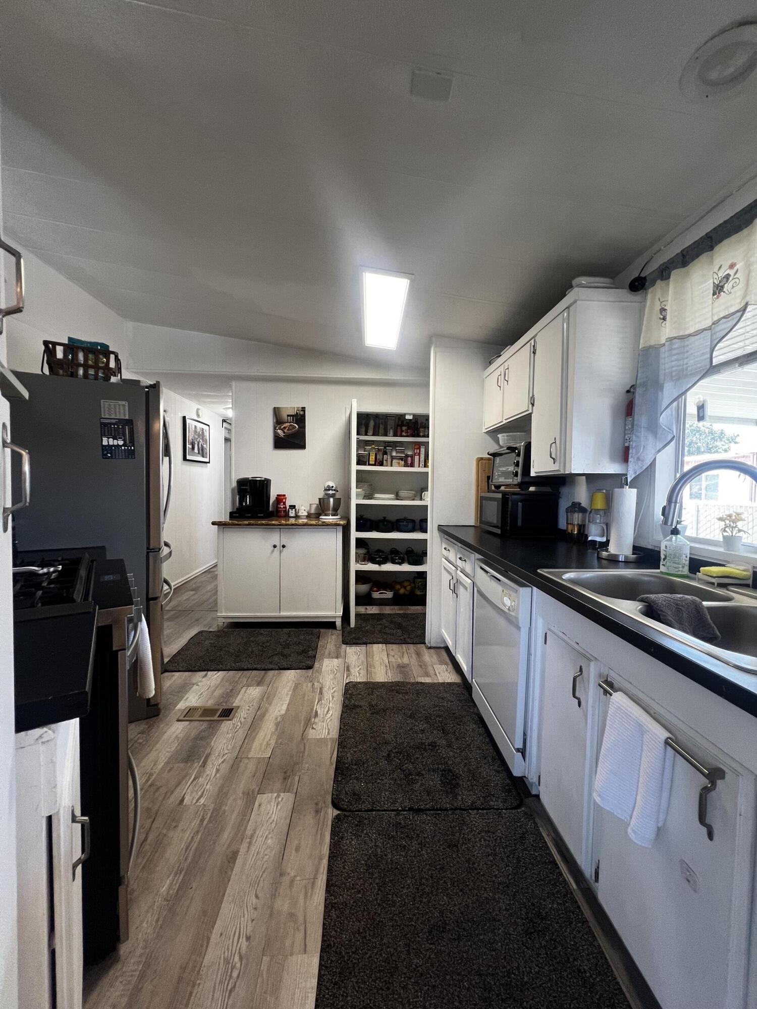 720 E Worth Ave #21, Porterville, CA 93257