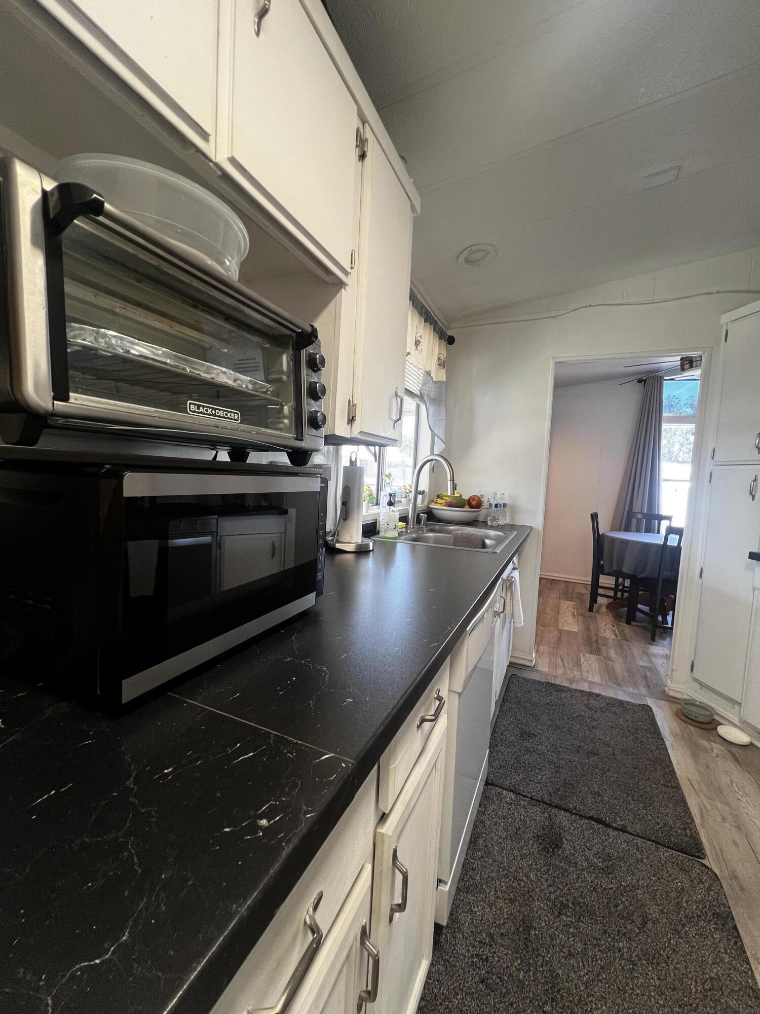 720 E Worth Ave #21, Porterville, CA 93257