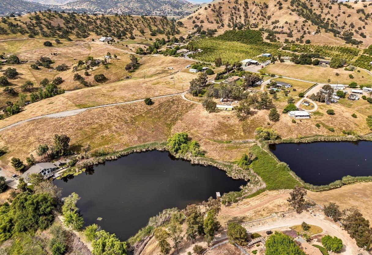 34782 Bogart Dr, Springville, CA 93265