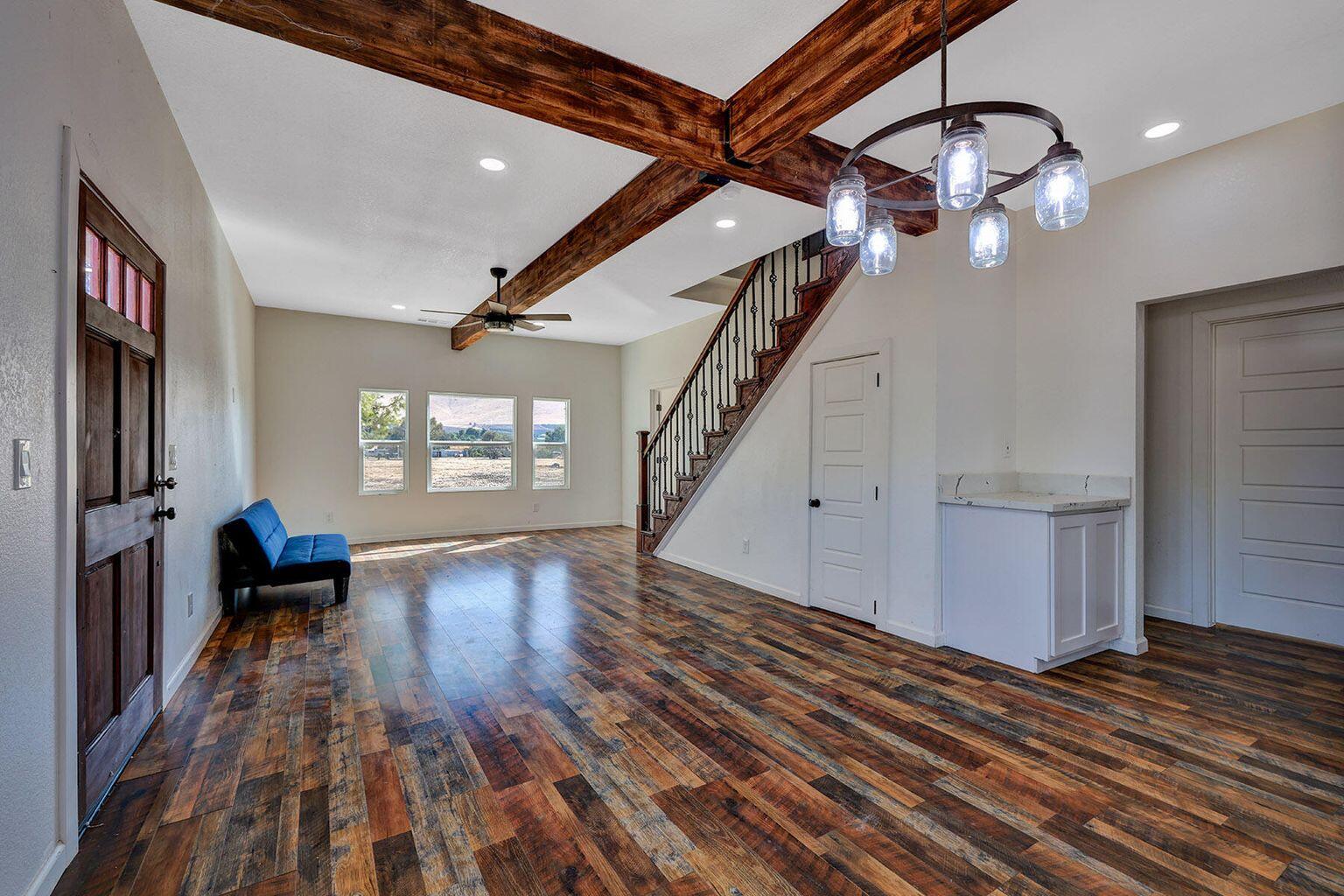 25143 Ave 212, Lindsay, CA 93247