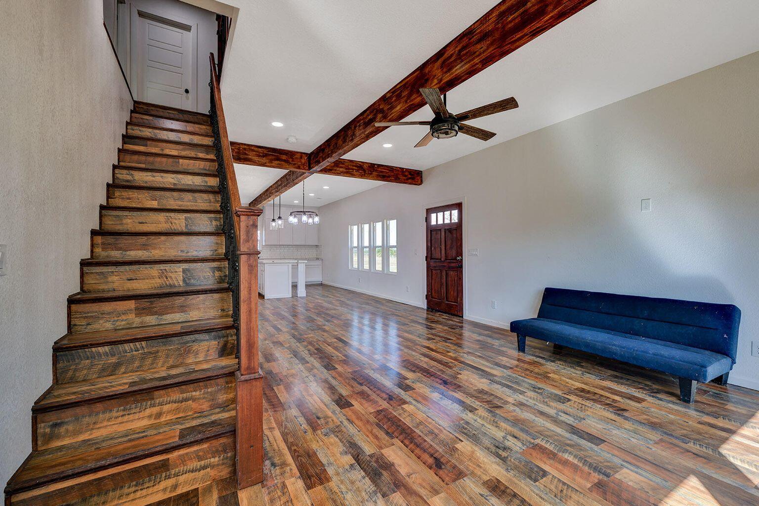 25143 Ave 212, Lindsay, CA 93247