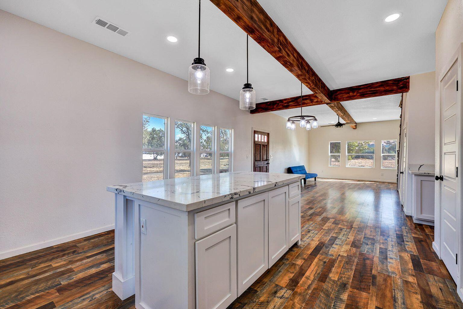 25143 Ave 212, Lindsay, CA 93247