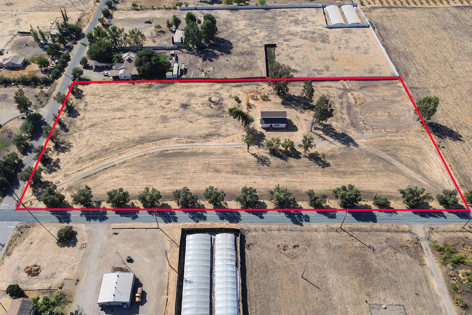 25143 Ave 212, Lindsay, CA 93247