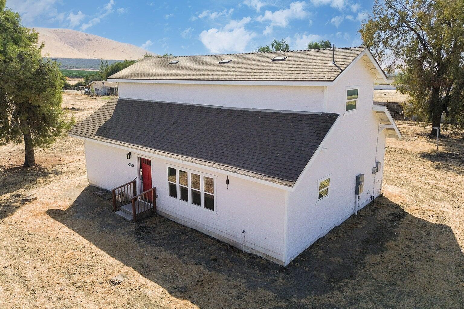 25143 Ave 212, Lindsay, CA 93247