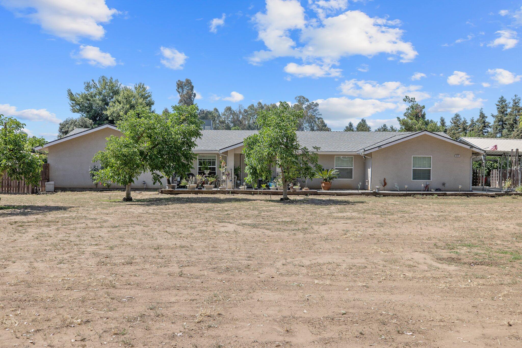 8519 E Olive Ave, Fresno, CA 93737