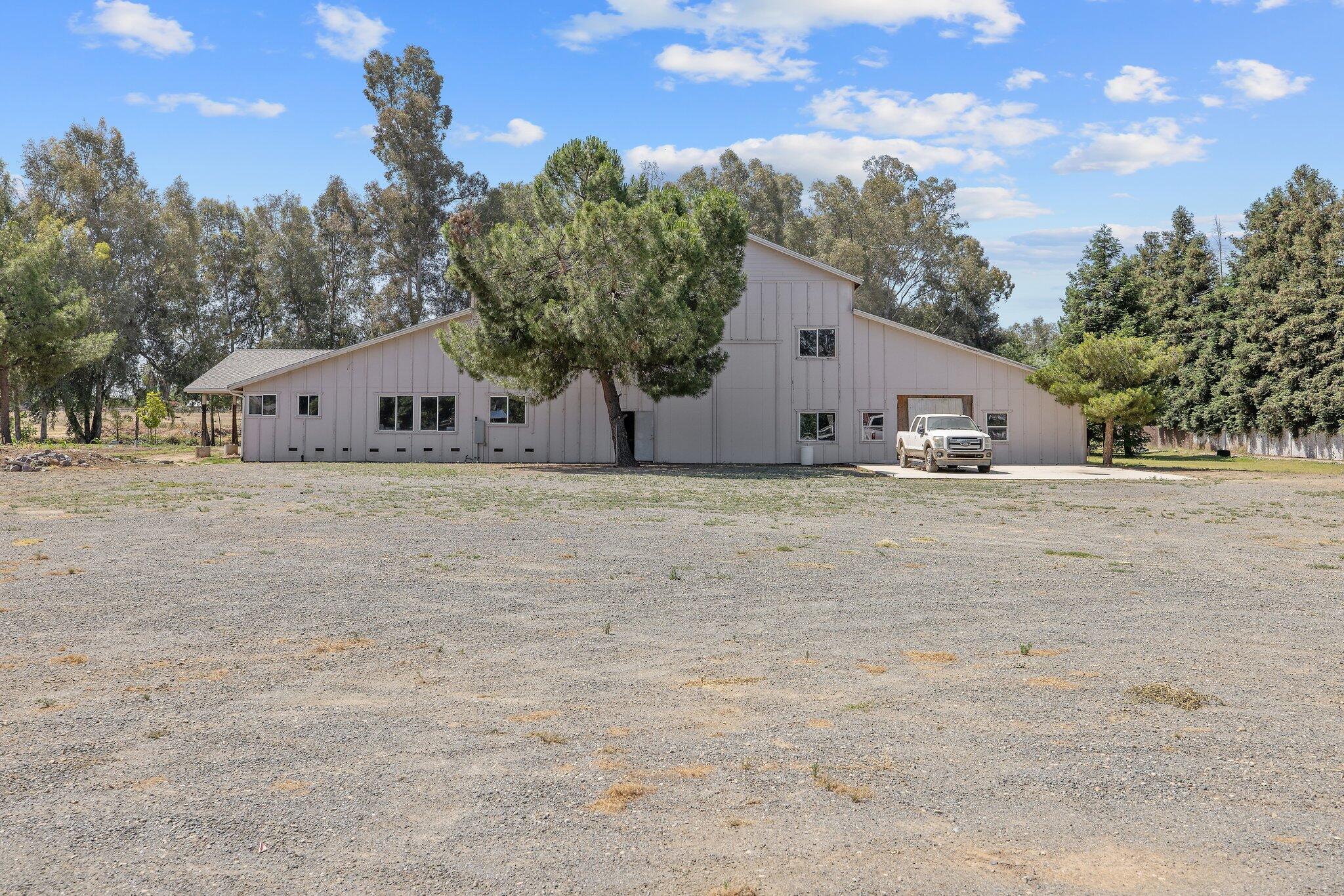 8519 E Olive Ave, Fresno, CA 93737