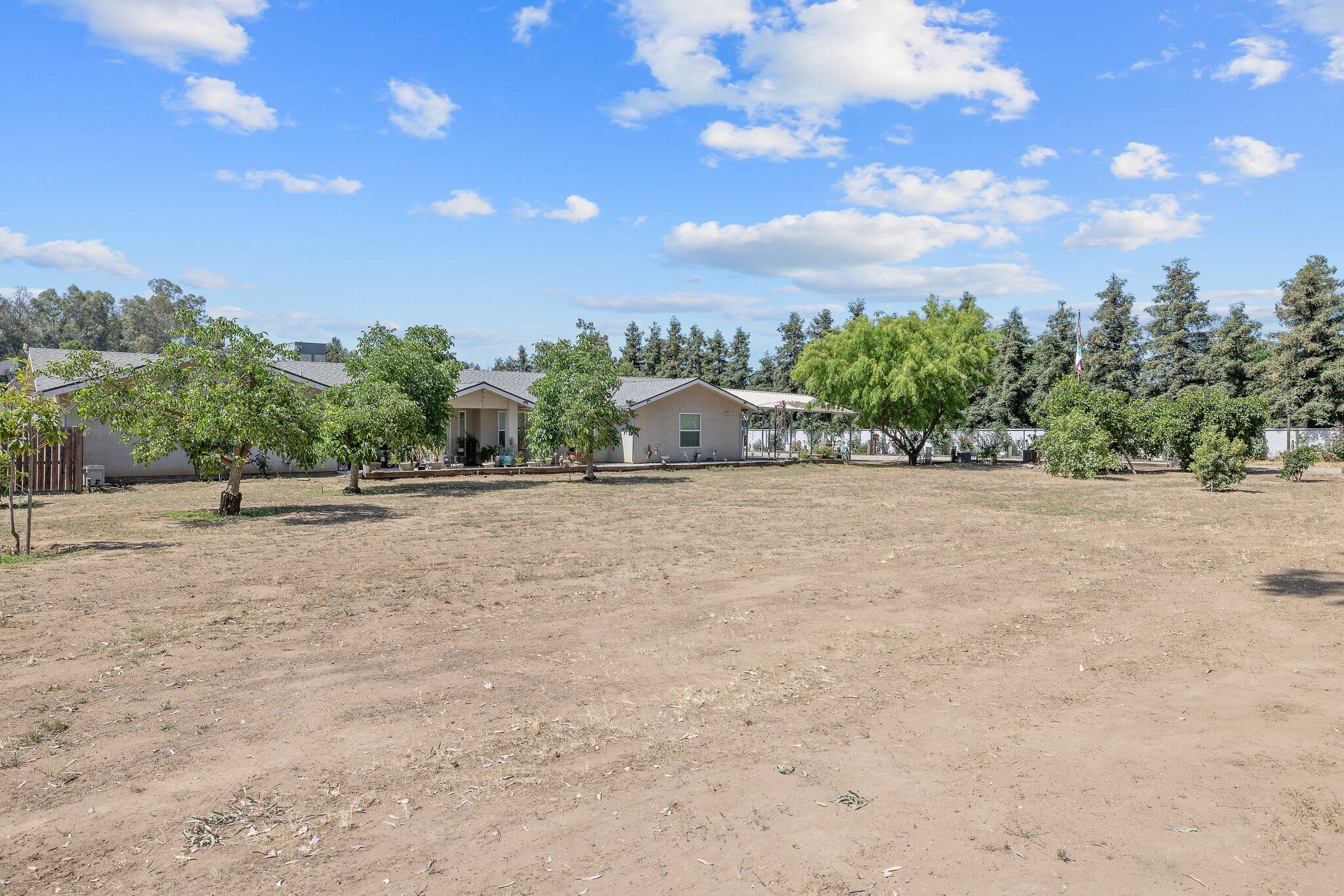 8519 E Olive Ave, Fresno, CA 93737