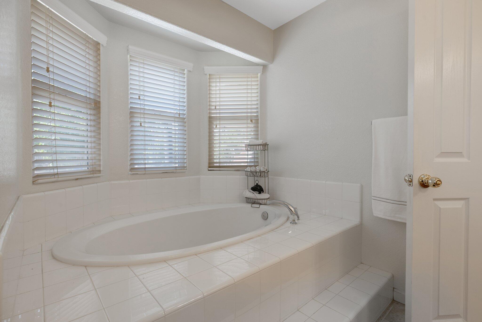 8519 E Olive Ave, Fresno, CA 93737