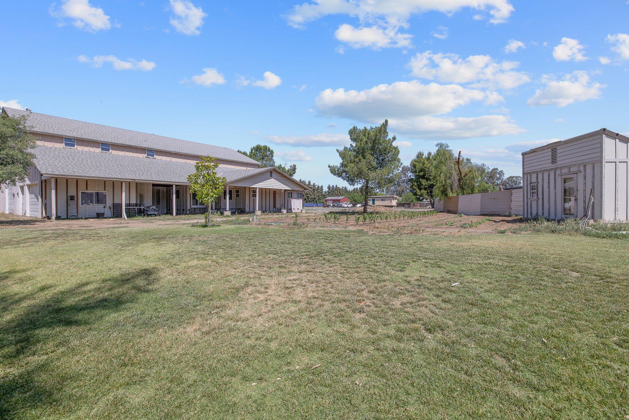 8519 E Olive Ave, Fresno, CA 93737
