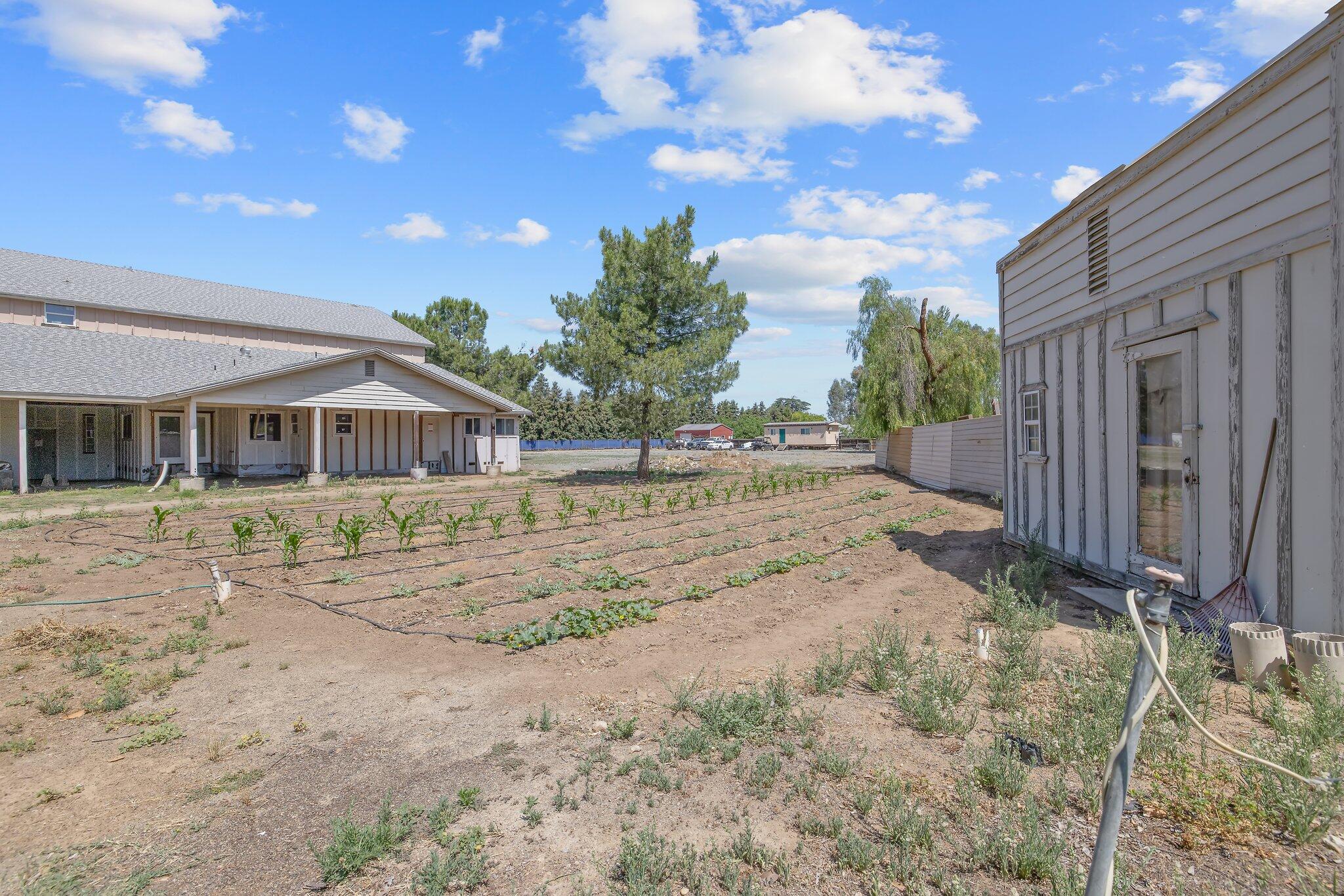 8519 E Olive Ave, Fresno, CA 93737