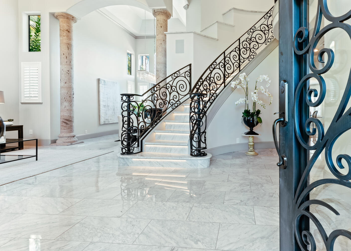 5721 W Prospect Dr, Visalia, CA 93291