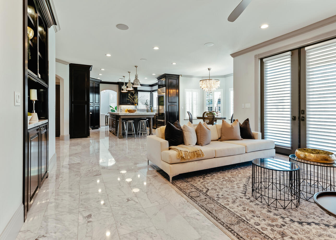 5721 W Prospect Dr, Visalia, CA 93291