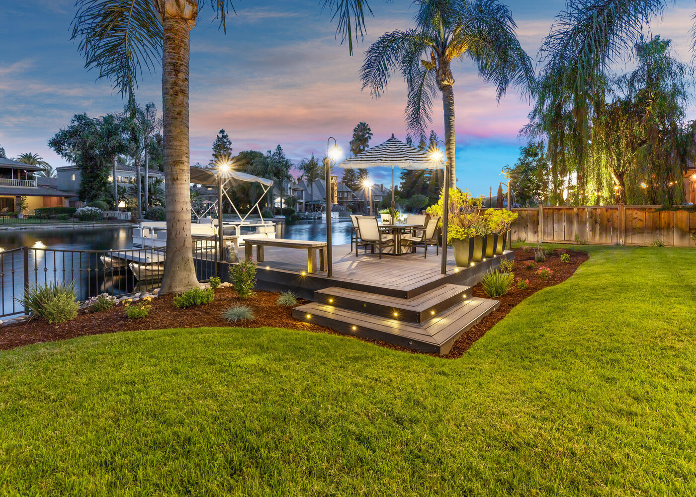 5721 W Prospect Dr, Visalia, CA 93291