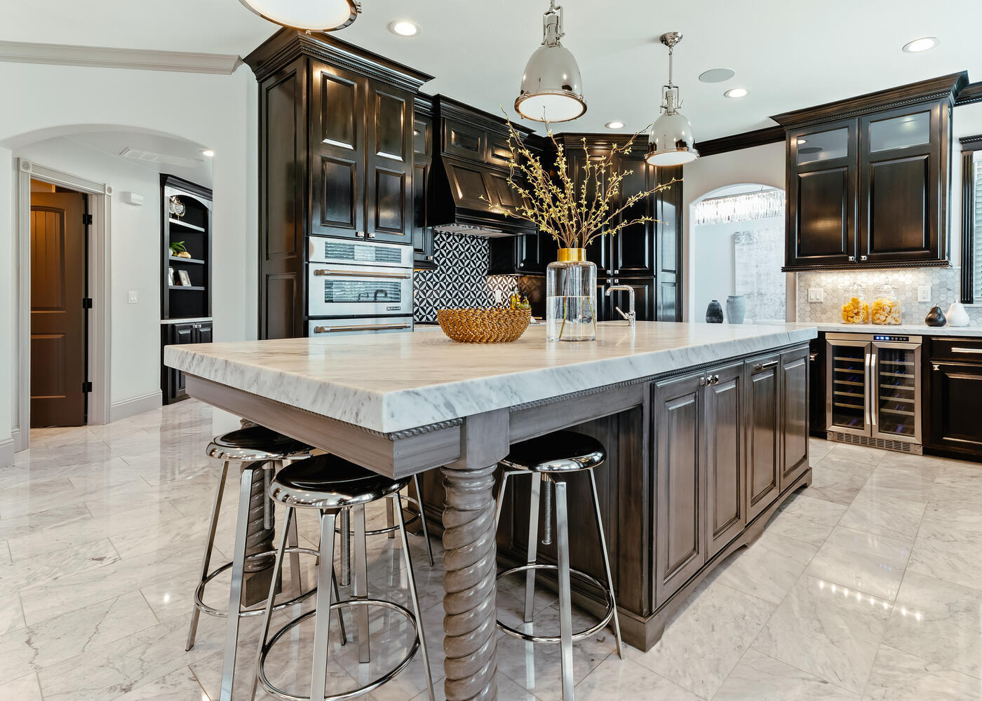 5721 W Prospect Dr, Visalia, CA 93291