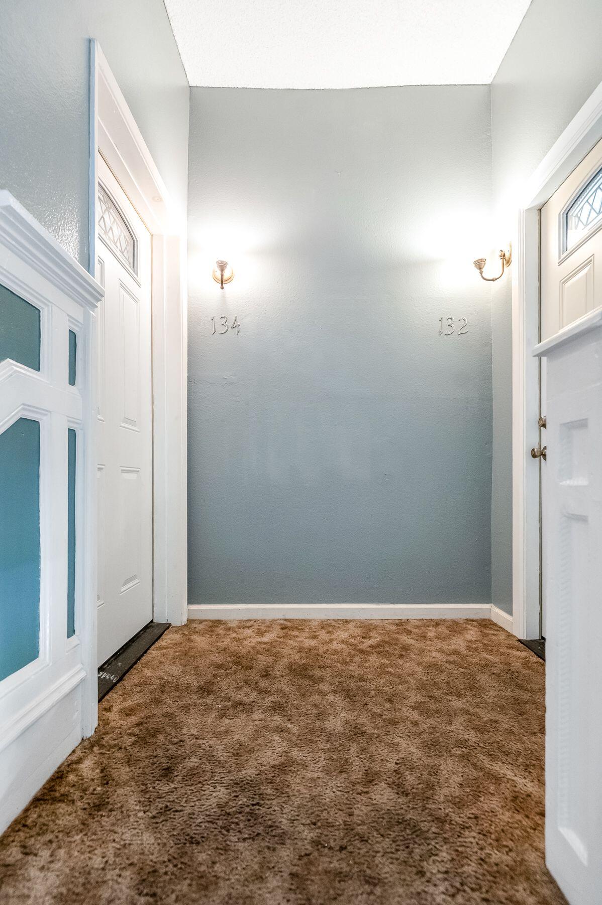 132 E 10th St, Hanford, CA 93230