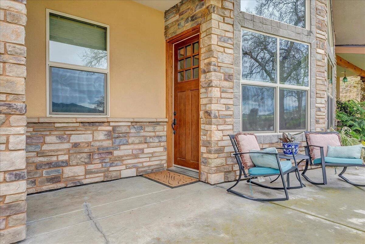 31161 Meadowlark Ln, Springville, CA 93265
