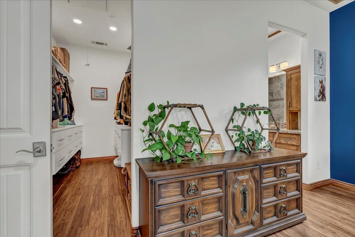 31161 Meadowlark Ln, Springville, CA 93265